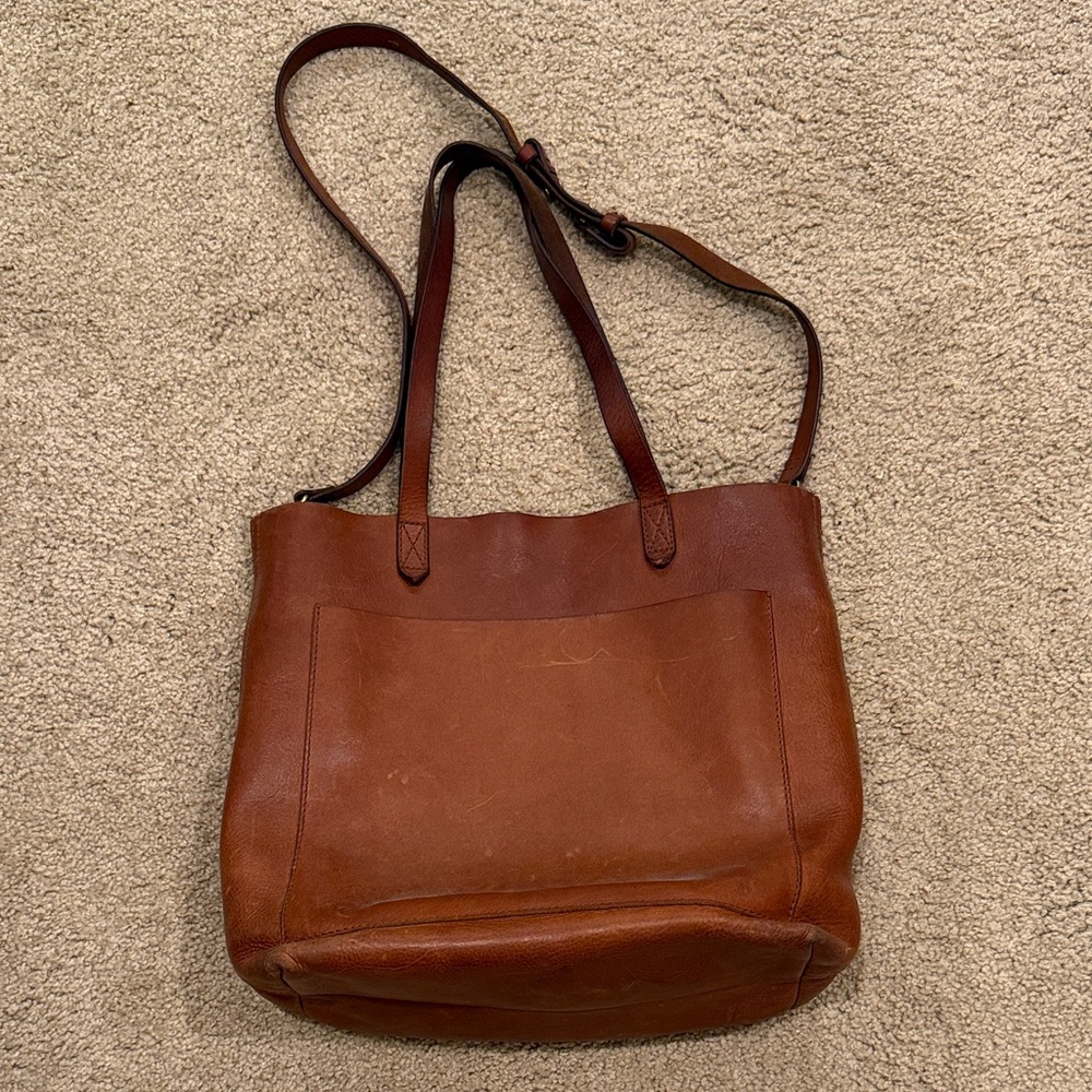 Madewell Transport Tote in English Saddle